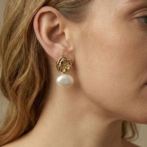 New! Mallory Gold Pearl  Earrings (3040) NWOT